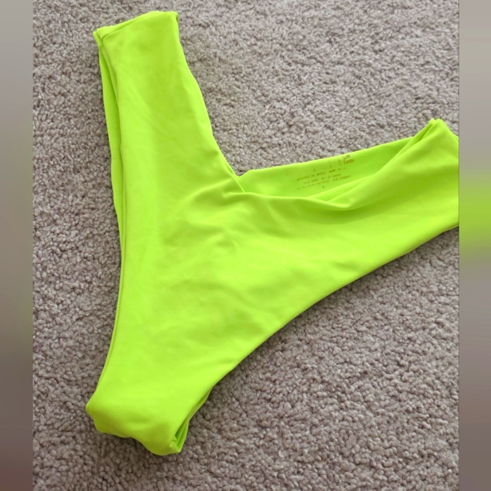 Neon Yellow SKATIE Mandi Bottom